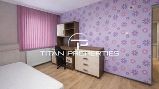 Тристаен апартамент за продажба в Центъра (5)