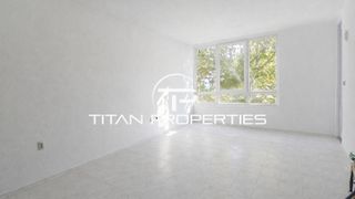 Тристаен Продажби, Център, Пловдив (3)