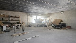 Двуетажен склад за продажба | 304 кв.м. | Товаро-разтоварна зона (10)