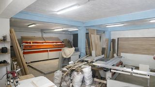 Двуетажен склад за продажба | 304 кв.м. | Товаро-разтоварна зона (2)