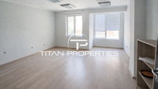 ОФИС за продажба в Центъра (2)