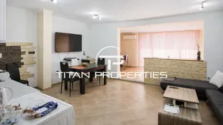 Тристаен Продажби, Център, Пловдив (4)