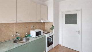 Тристаен Наеми, Каменица 1, Пловдив (3)