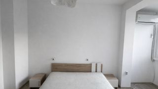 Тристаен апартамент под наем в кв. Каменица 1 (8)