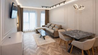 Луксозен 2-стаен апартамент под наем в кв. Каменица 2 (7)