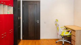 Многостаен апартамент под наем в Център (5)