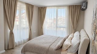 Тристаен апартамент под наем в Център (5)