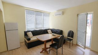 Двустаен апартамент под наем в кв. Мараша (3)