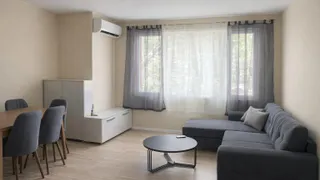 Тристаен Наеми, Каменица 1, Пловдив (2)