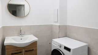Тристаен Наеми, Остромила, Пловдив (6)