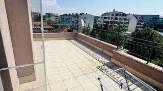 Двустаен апартамент в Кючук Париж (2)