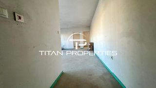 Тристаен апартамент за продажба в кв. Кючук Париж (3)