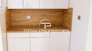Тристаен апартамент в кв. Кючук Париж (7)
