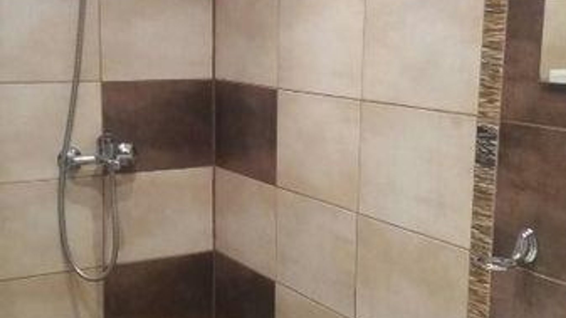 image_1757684832075_5658631897948643.jpeg