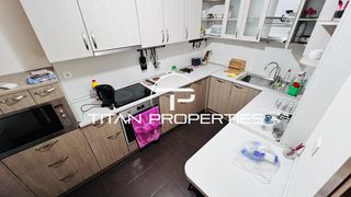 Тристаен апартамент в ж.к Възраждане. (3)