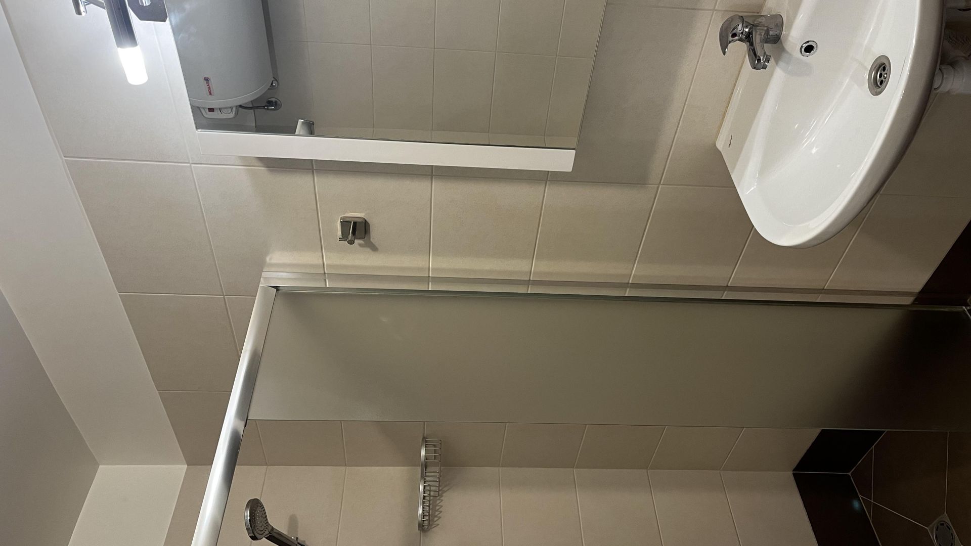 image_1748954676284_6977988780046871.jpeg