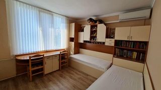 Tres habitaciones Alquileres, Slaveykov, Burgas (8)