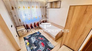 Тристаен Наеми, Лазур, Бургас (7)