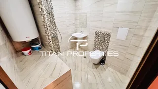 Тристаен Наеми, Братя Миладинови, Бургас (7)