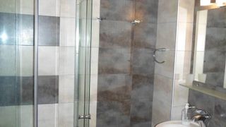 Тристаен Наеми, Лазур, Бургас (4)