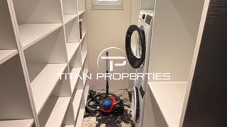 Бутиков ТРИСТАЕН апартамент в ТОП Център (3)