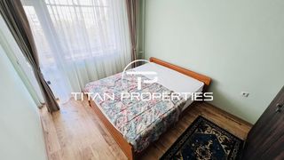 Тристаен Наеми, Славейков, Бургас (15)