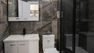 Тристаен Наеми, Изгрев, Бургас (8)
