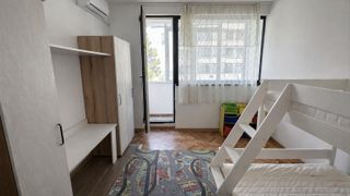 Тристаен Наеми, Братя Миладинови, Бургас (4)