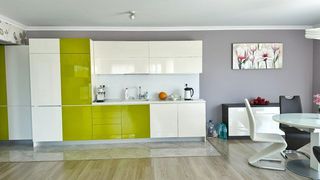 Tres habitaciones Alquileres, Azur, Burgas (2)