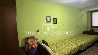 Тристаен Наеми, Възраждане, Бургас (8)