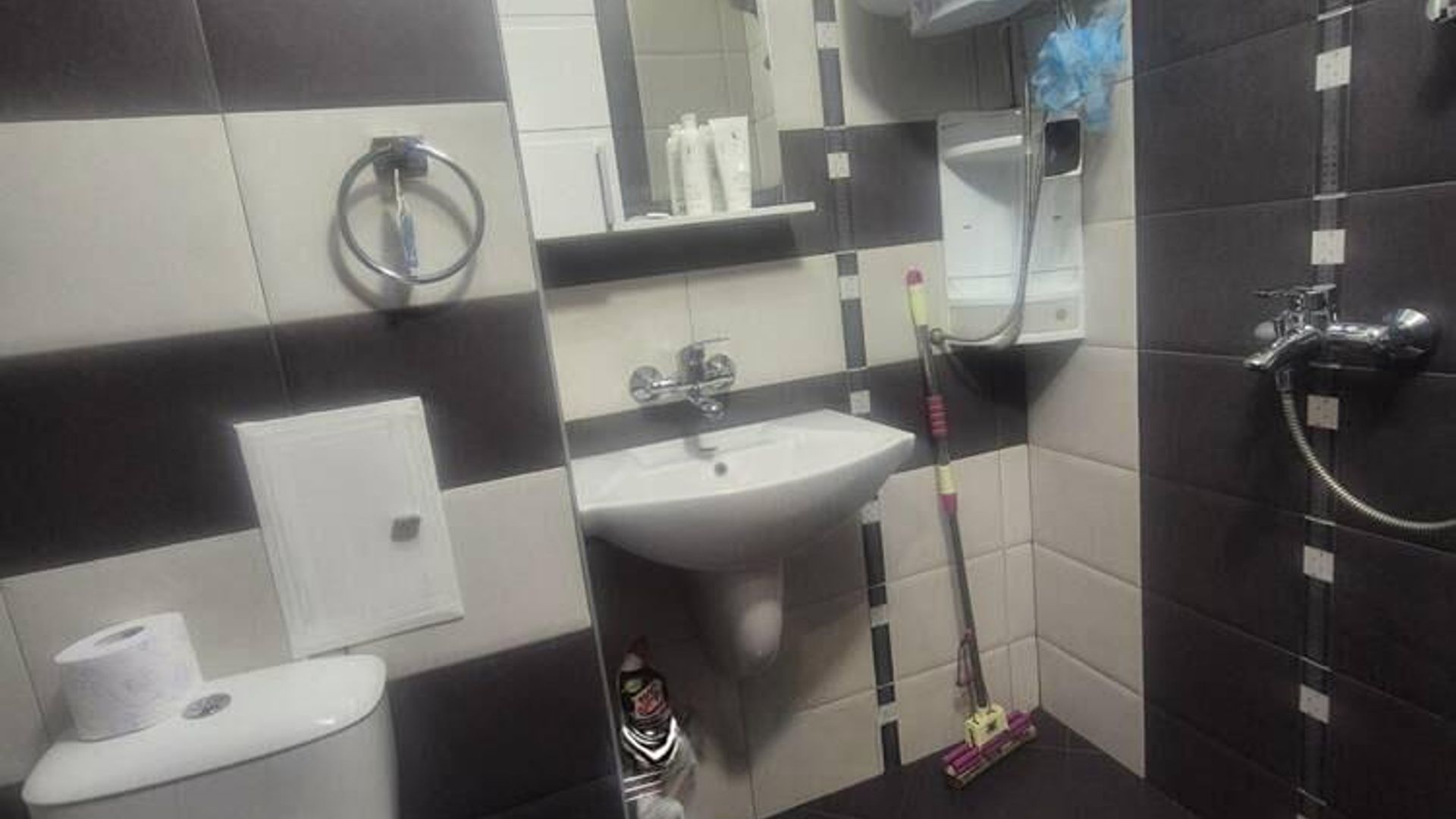 image_1749560665424_8195610380204006.jpeg