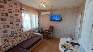 Тристаен Продажби, Славейков, Бургас (8)
