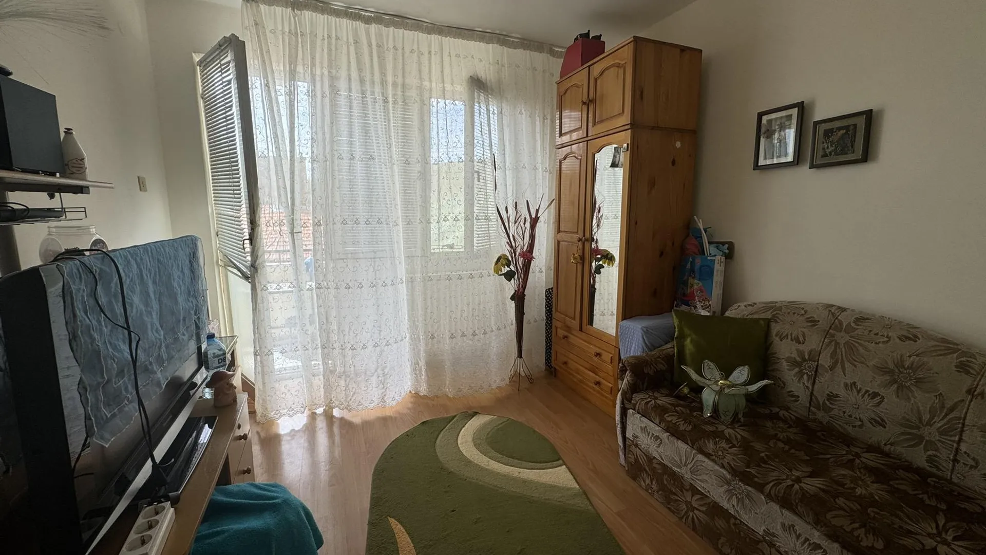 Тристаен Продажби, Бургас – снимка 5