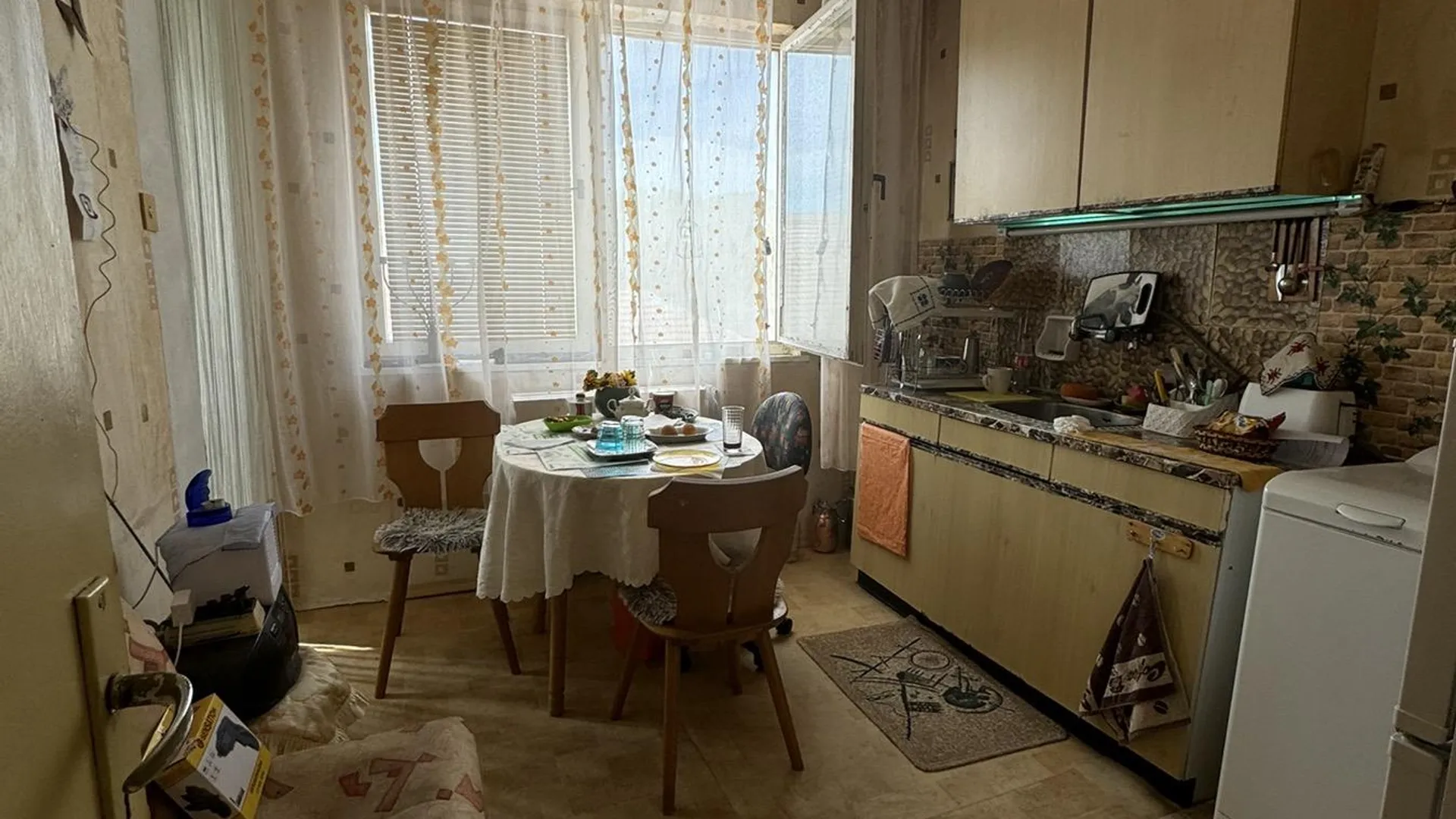 Тристаен Продажби, Бургас – снимка 3