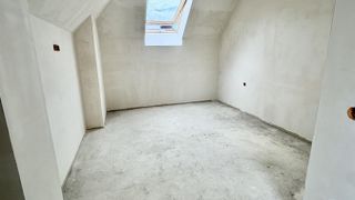 Тристаен Продажби, Бургас (6)