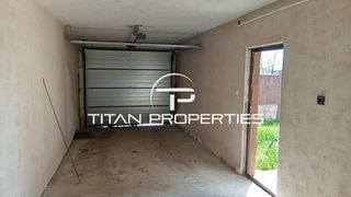 Къща за продажба в кв. Рудник  (3)