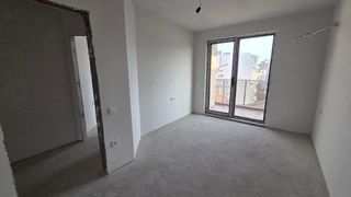 Тристаен Продажби, Център, Бургас (4)