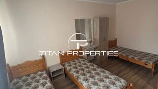 Тристаен Продажби, Център, Бургас (3)