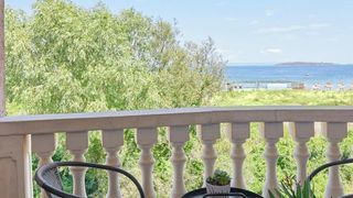 Тристаен Продажби, Бургас (11)
