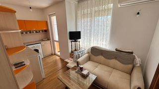 Двустаен апартамент с АКТ 16 в кв. Сарафово (6)