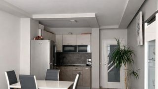 Тристаен Продажби, Изгрев, Бургас (2)