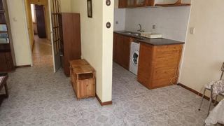 Тристаен апартамент с АКТ 16 в Центъра на града (3)