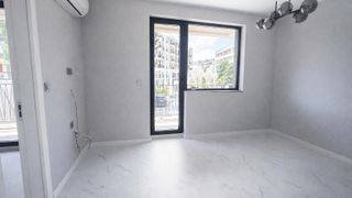 Тристаен Продажби, Бургас (2)