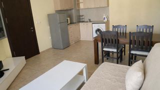 Тристаен Продажби, Бургас (3)