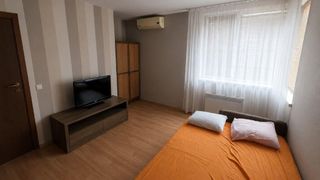Тристаен Продажби, Бургас (3)