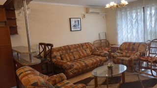 Тристаен Продажби, Бургас