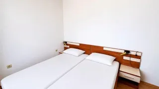Тристаен Продажби, Бургас (4)