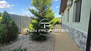 Къща със слънчеви панели и джакузи, за продажба, кв. Банево (9)