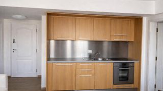 Тристаен Продажби, Бургас (2)