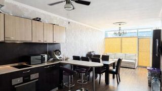 Тристаен Продажби, Бургас (3)